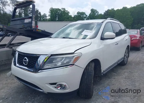 2014 Nissan Pathfinder Platinum z USA, uszkodzony, nr VIN 5N1AR2MNXEC693088